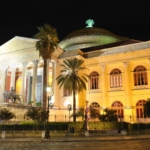 Il Teatro Massimo s’illumina di blu per la Giornata Mondiale della Fisioterapia